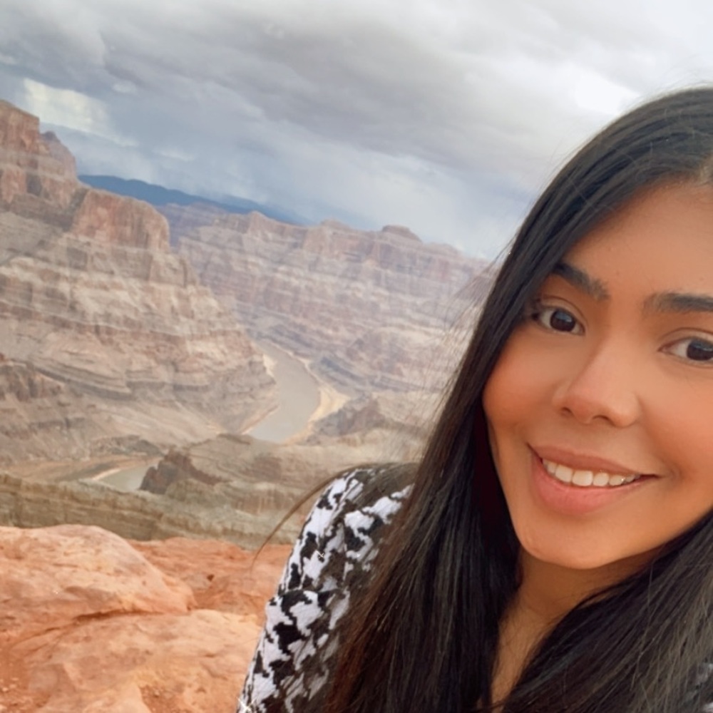 Meet your Posher, Maria